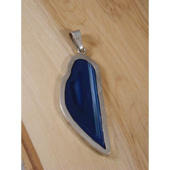 Sterling Silver Blue Agate Slice Pendant, Vintage Blue Stone Pendant - Picture 6 of 6
